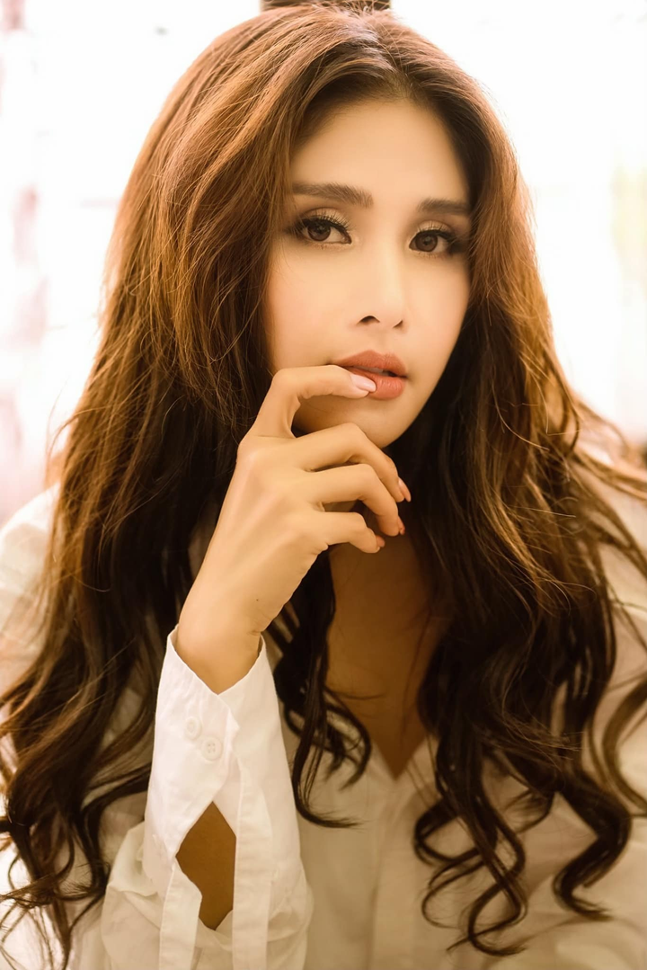 Cuộc sống hạnh phúc của Huỳnh Thảo Trang bên chồng kém 9 tuổi - 12