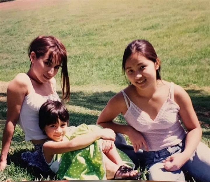 Vẻ đẹp kiều diễm thời trẻ của nữ ca sĩ Phi Nhung - 6