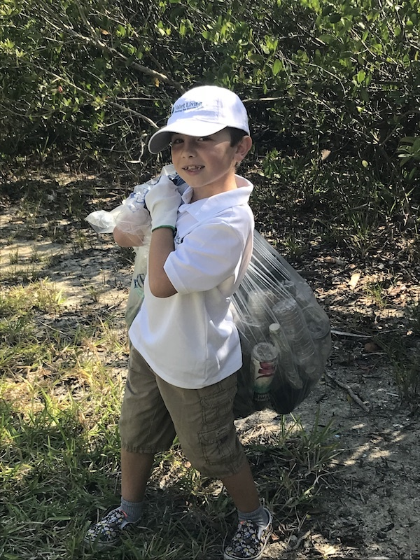 CEO 11 tuổi của công ty tái chế rác thải lớn tại Mỹ - 2