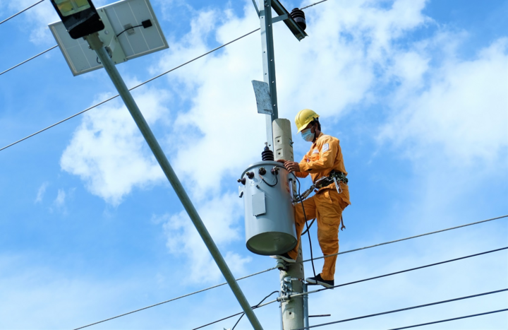 EVNSPC tăng cường cấp điện dịp lễ Quốc khánh 2/9 - 2