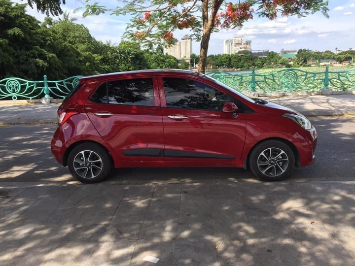 'Treo xe' hàng tháng trời, tài xế Grab ngậm ngùi rao bán xe, lấy tiền trả nợ - 1