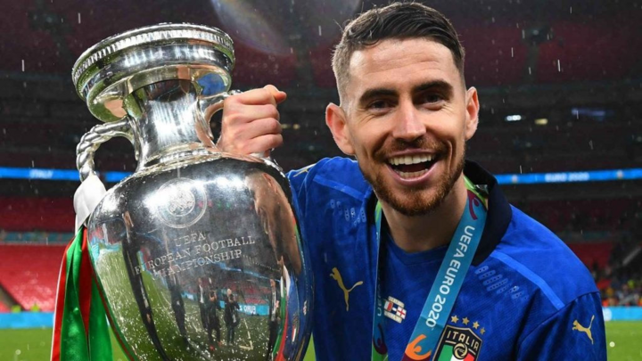 Jorginho đoạt giải cầu thủ hay nhất của UEFA - 2