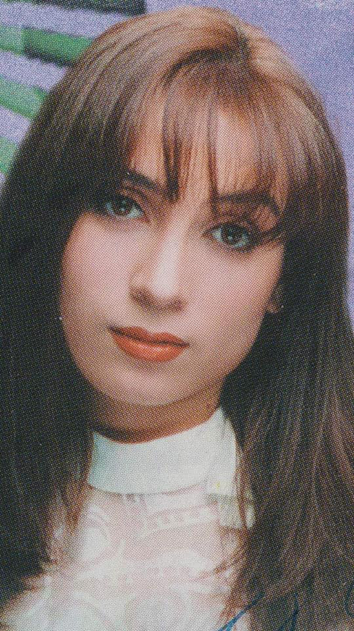 Vẻ đẹp kiều diễm thời trẻ của nữ ca sĩ Phi Nhung - 2