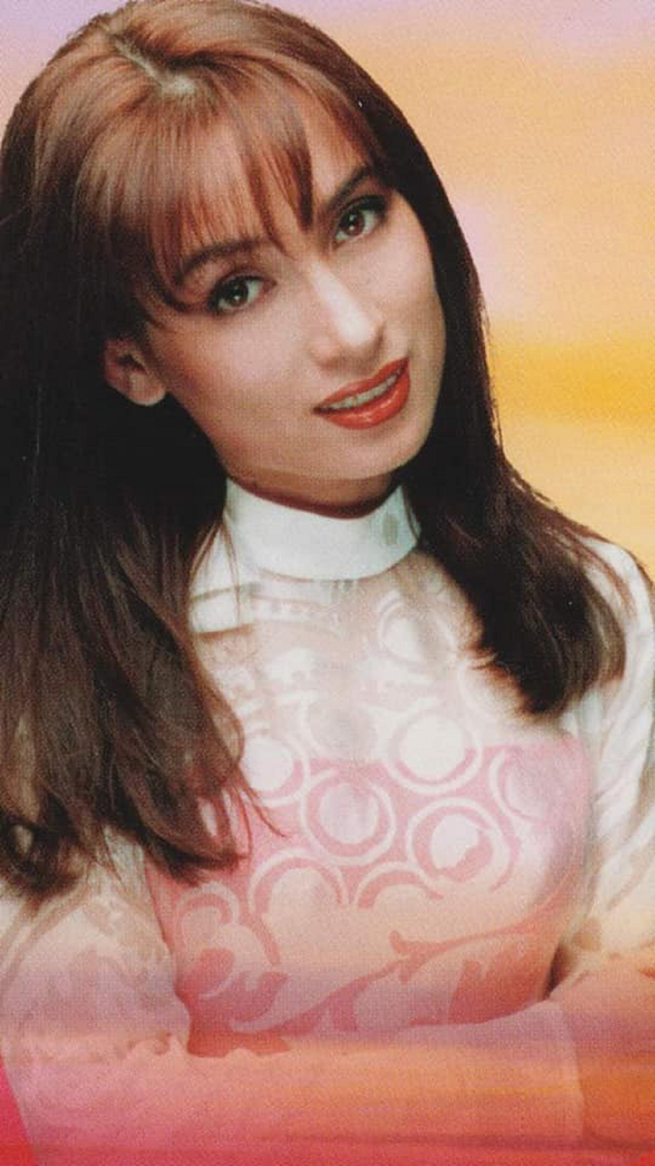 Vẻ đẹp kiều diễm thời trẻ của nữ ca sĩ Phi Nhung - 4