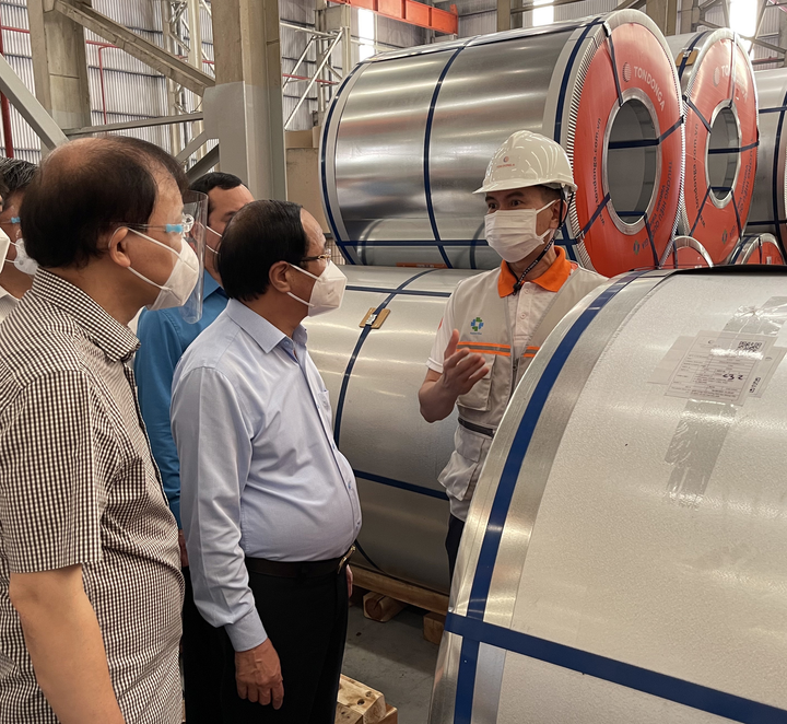 Phó Thủ tướng Lê Văn Thành: ‘Mỗi doanh nghiệp là một pháo đài chống dịch’ - 1