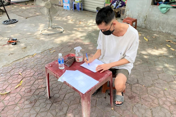 Ra đường không có giấy tờ, nam thanh niên nghiện ma túy bị phạt 42,5 triệu đồng - 1