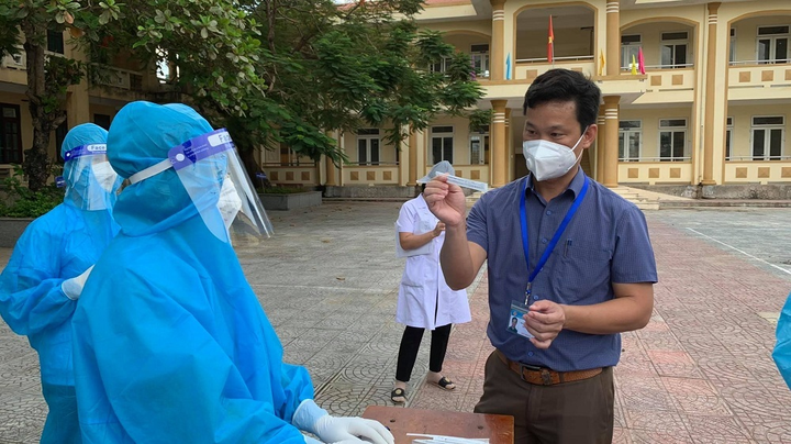 Quảng Bình thêm 69 F0, Viện Pasteur Nha Trang cử đoàn hỗ trợ - 2