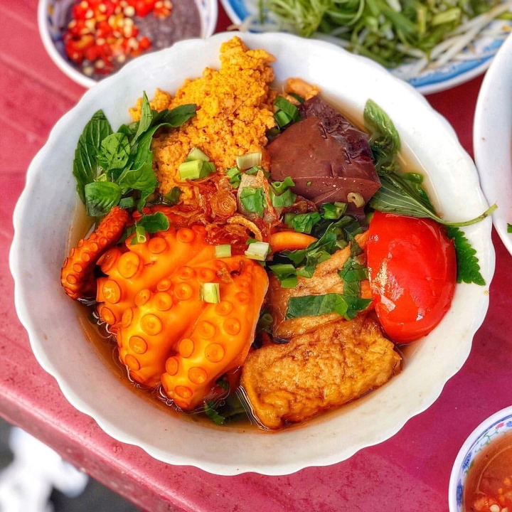 Những món hấp dẫn từ bạch tuộc sẽ khiến bạn 'phải lòng' ngay từ lần đầu chạm môi - 4