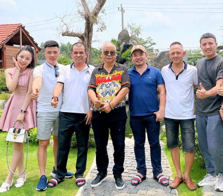 Ông chủ vườn lan Vân Phạm và niềm tin vào ngành lan - 1