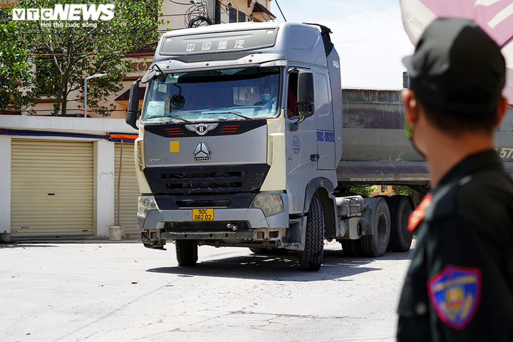 Hà Nội kiểm soát chặt luồng xanh, nhiều xe phải quay đầu - 5