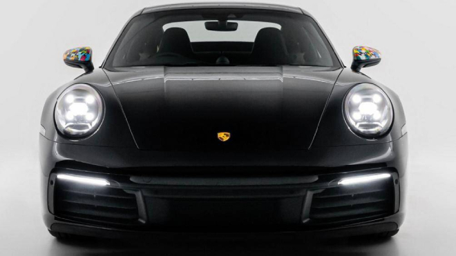 Porsche 911 Carrera độc đáo hơn qua bàn tay nghệ nhân Nam Phi - 3
