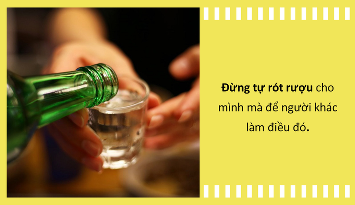 Văn hóa ẩm thực: Người Hàn có cả bộ quy tắc trên bàn nhậu, điều thứ 3 cần nhớ kỹ - 1