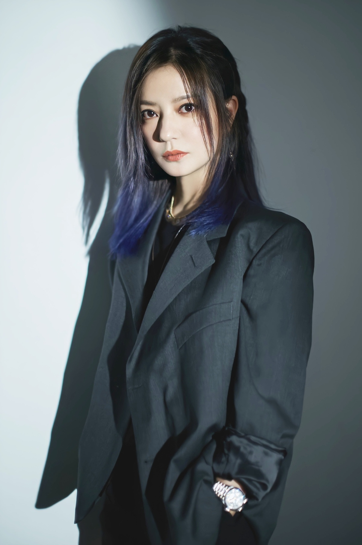 kinh khuyên triệu vy ảnh 9 Kinh Khuyên - thế lực từng chống lưng cho Triệu Vy, Ngô Diệc Phàm - mạnh cỡ nào? - 8