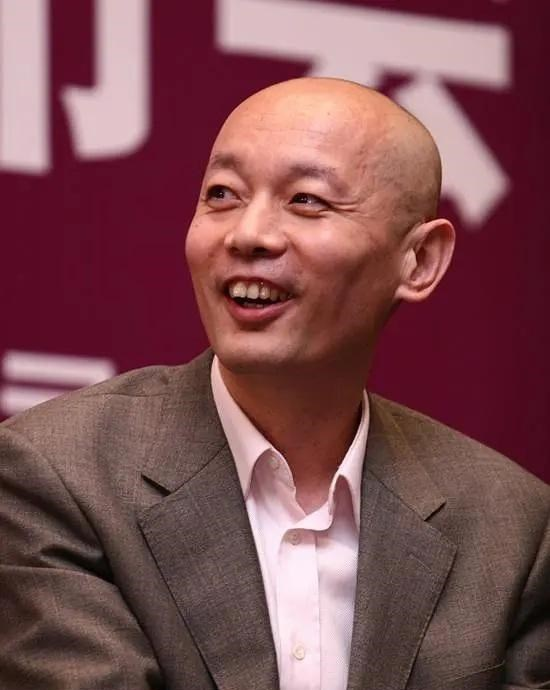 kinh khuyên triệu vy ảnh 2 Kinh Khuyên - thế lực từng chống lưng cho Triệu Vy, Ngô Diệc Phàm - mạnh cỡ nào? - 1