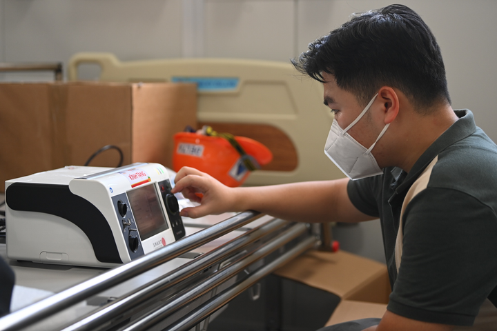 Ảnh: Bệnh viện dã chiến điều trị COVID-19 lớn nhất Hà Nội trước ngày hoạt động - 6