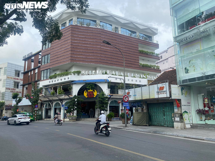 Ảnh: Nhịp sống vắng lặng lạ thường ở TP Huế những ngày chống dịch COVID-19 - 8