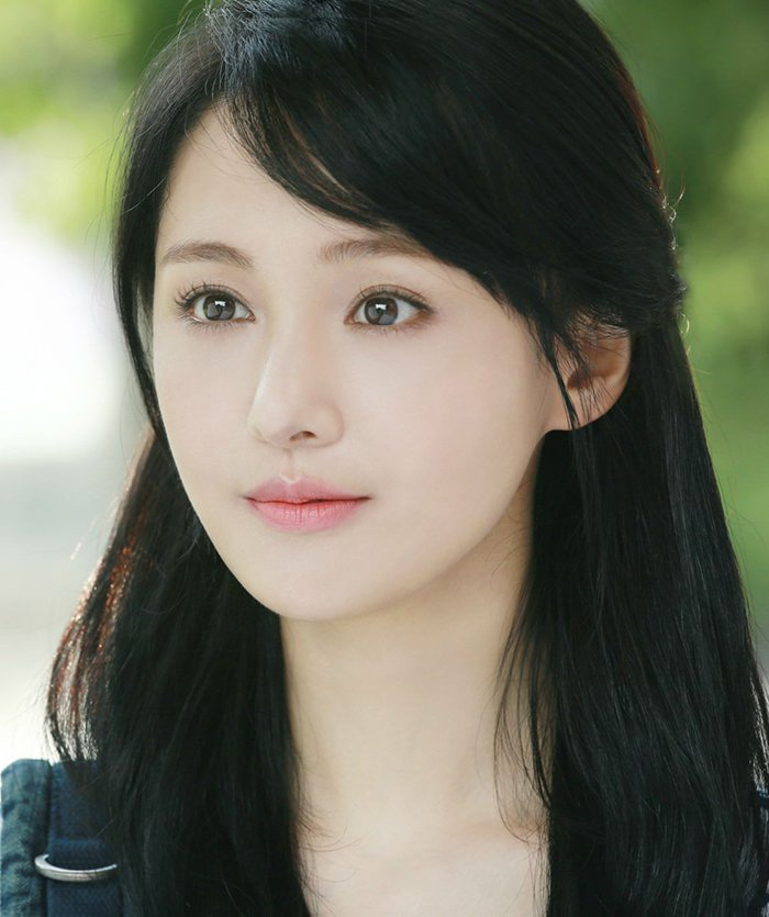 kinh khuyên triệu vy ảnh 13 Kinh Khuyên - thế lực từng chống lưng cho Triệu Vy, Ngô Diệc Phàm - mạnh cỡ nào? - 12