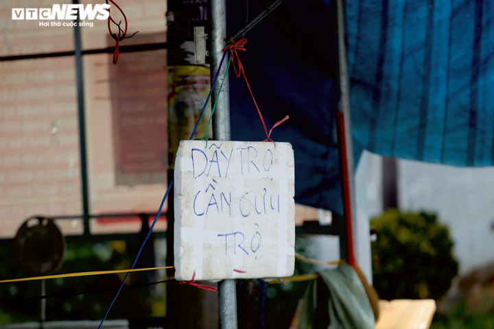 Nhiều ‘xóm trọ F0’ ở Bình Dương đang cần lắm những tấm lòng - 1