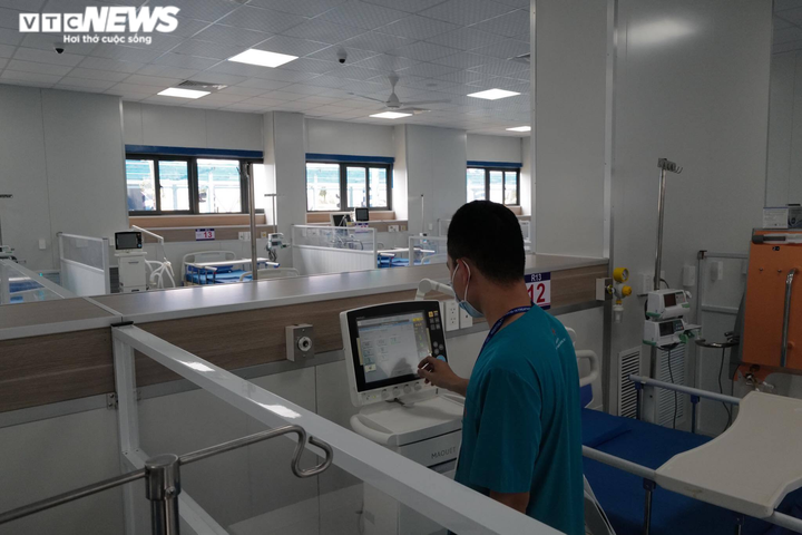 Khánh thành bệnh viện dã chiến điều trị COVID-19 quy mô 500 giường tại Hà Nội - 10
