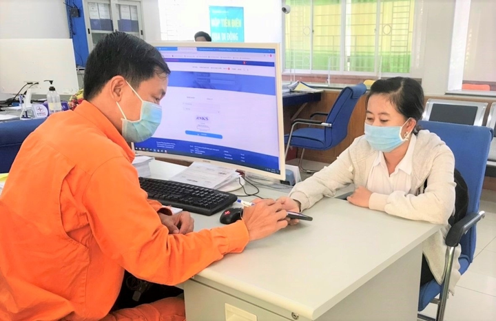 Đẩy mạnh số hóa dịch vụ điện khu vực miền Nam - 2