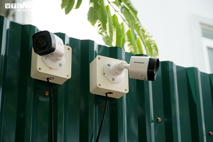 Cận cảnh camera giám sát 24/7 các hoạt động của khu cách ly F1 ở Hà Nội - 4