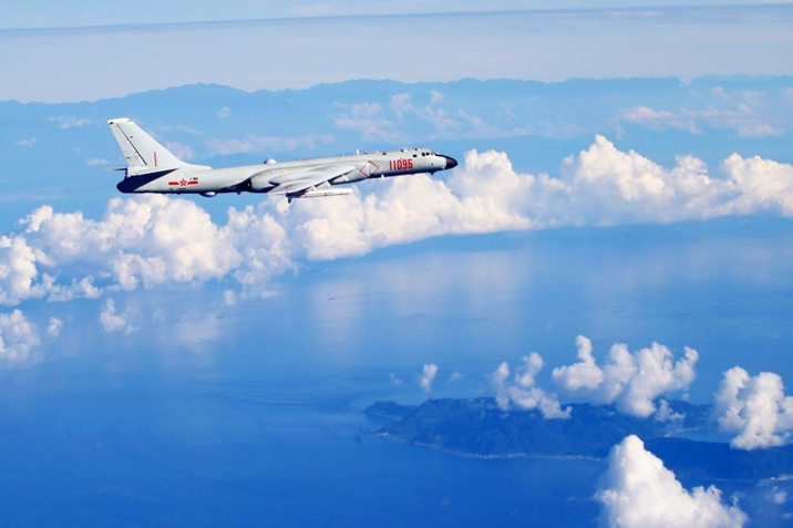 Bộ trưởng Không quân Mỹ lớn tiếng cảnh báo, Trung Quốc đáp trả - 1