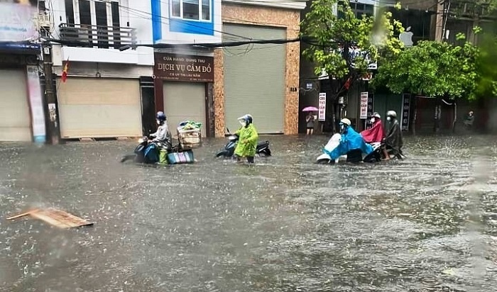 Thời tiết ngày 1/9: Bắc Bộ mưa dông, nguy cơ lũ quét và ngập úng nhiều nơi - 1