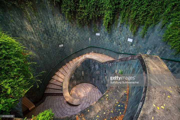 Góc sống ảo đượm màu huyền bí thu hút giới trẻ khắp nơi đến check-in - 6