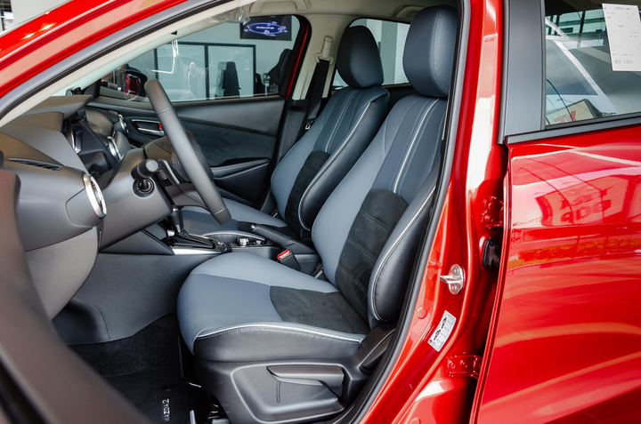 3 mẫu sedan tiết kiệm nhiên liệu nhất tại Việt Nam - 5