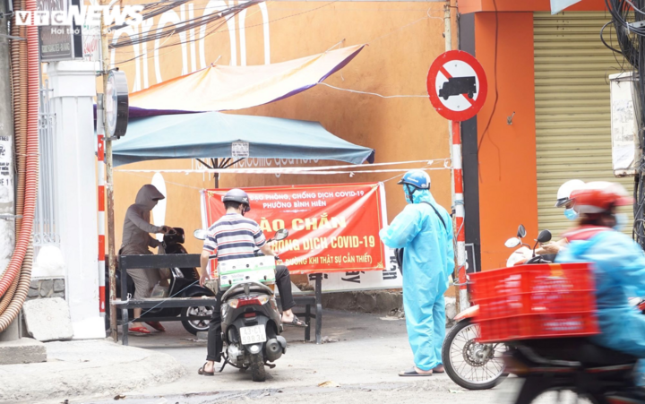 Bí thư Đà Nẵng: ‘Chúng ta phải theo tinh thần sống chung với dịch’ - 2