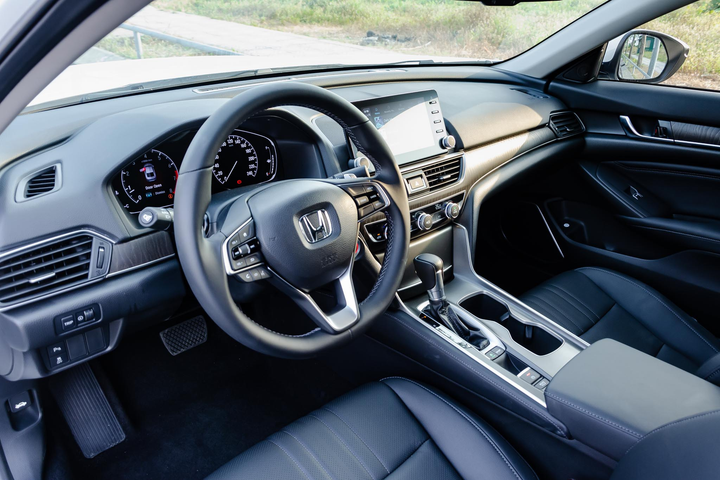 3 mẫu sedan tiết kiệm nhiên liệu nhất tại Việt Nam - 13