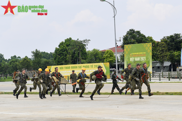 So tài kịch tính ở chặng 'Về đích' - 2