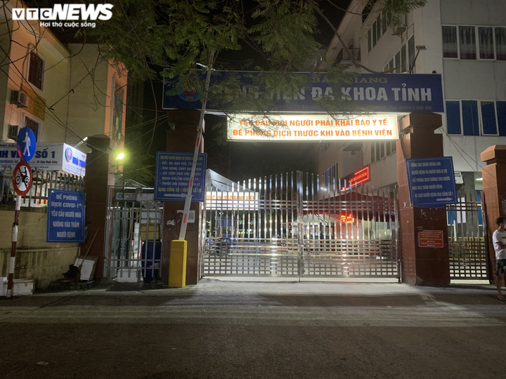 Nhân viên thành F0, Giám đốc Bệnh viện Đa khoa tỉnh Bắc Giang bị phê bình - 1