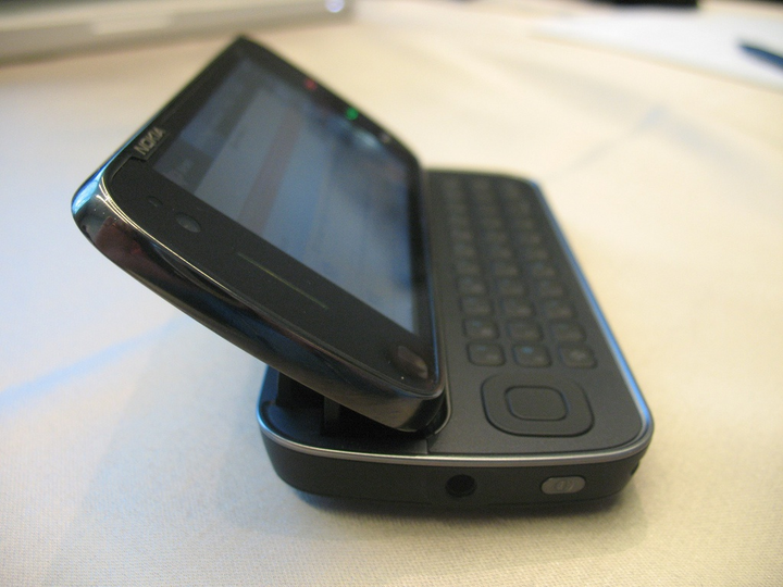 Chiếc điện thoại Nokia từng được kỳ vọng đánh bại iPhone - 9