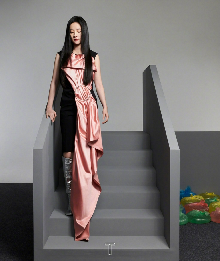 Lưu Diệc Phi đẹp xuất sắc trên trang bìa tạp chí tháng 9 - 7