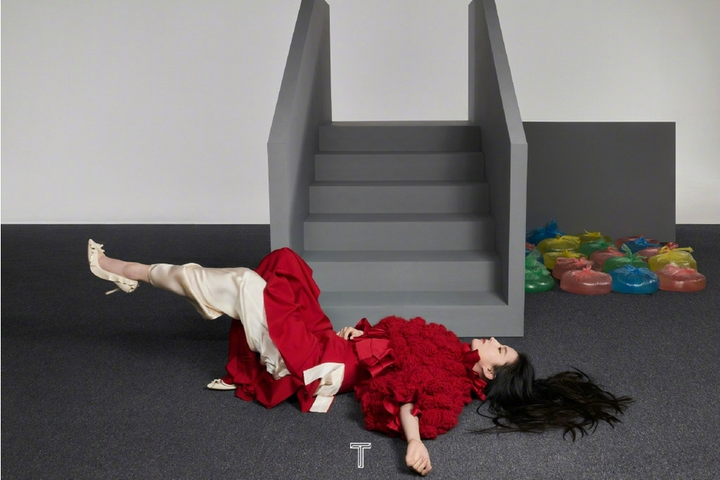 Lưu Diệc Phi đẹp xuất sắc trên trang bìa tạp chí tháng 9 - 9