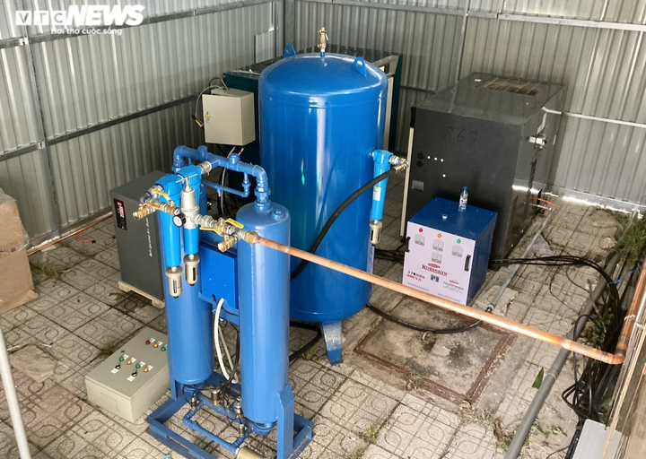 Biến hầm xe chung cư thành trung tâm hồi sức COVID-19 - 7