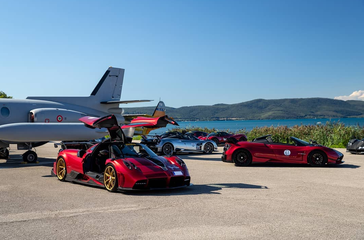 Hành trình triệu USD của những chiếc siêu xe Pagani - 11