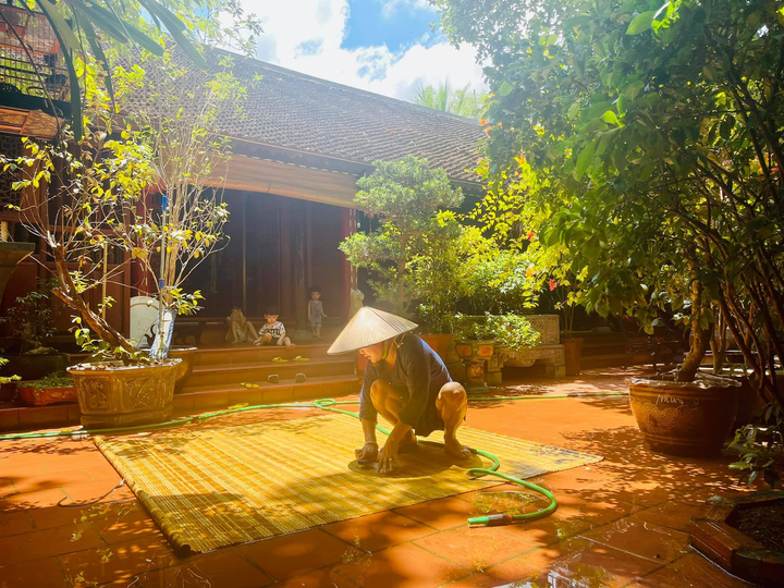 Ngắm biệt phủ trị giá hàng chục tỷ đồng của Vượng Râu - 11