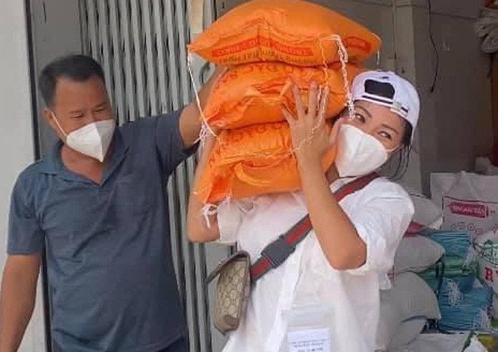Ca sĩ Phương Thanh tiết lộ chuyện bị 'gài bẫy' khi làm từ thiện - 1