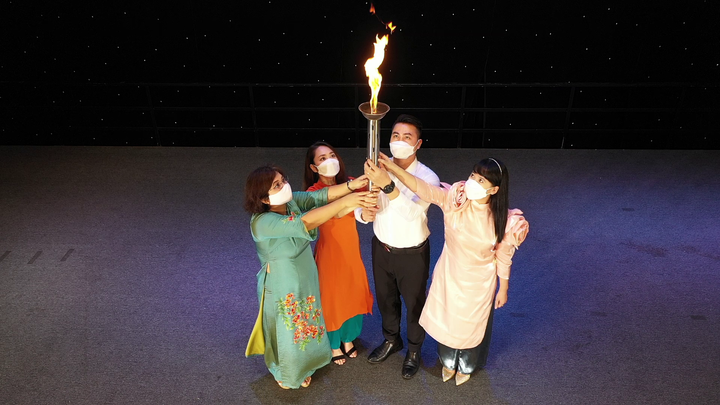 Học sinh cả nước tham dự lễ khai giảng đặc biệt năm học mới 2021 - 2022 - 5