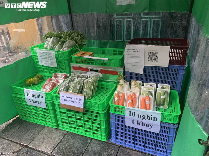 Những gian hàng không người bán ở Hà Nội - 4