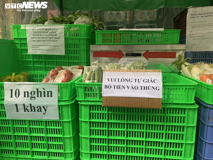 Những gian hàng không người bán ở Hà Nội - 9