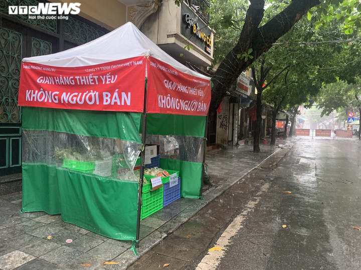 Những gian hàng không người bán ở Hà Nội - 2