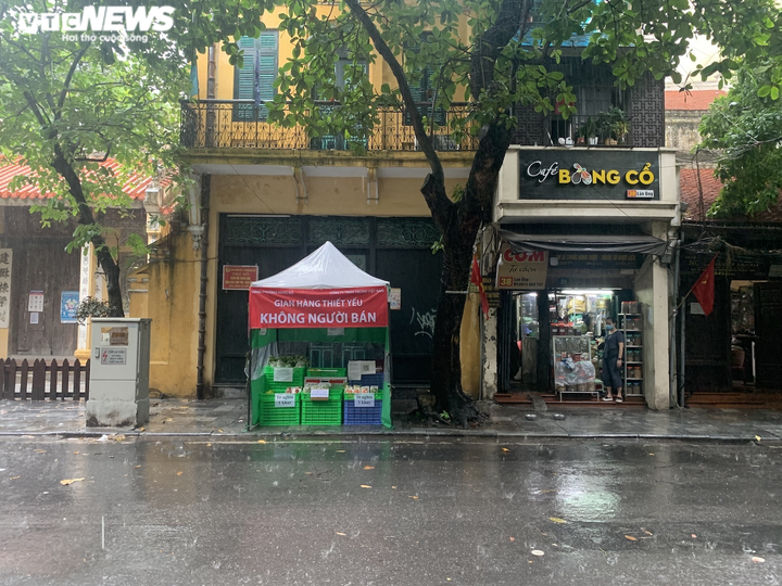 Những gian hàng không người bán ở Hà Nội - 1