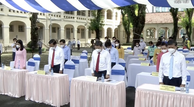 Học sinh cả nước tham dự lễ khai giảng đặc biệt năm học mới 2021 - 2022 - 11