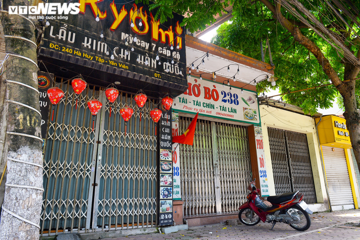 Được bán đồ mang về, chủ quán ăn ở Hà Nội nói 'vui hơn nhặt được tiền' - 12