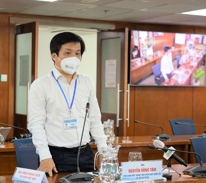 Phó Giám đốc HCDC: Tiêm mũi 2 vaccine COVID-19 trễ vẫn hiệu quả - 1