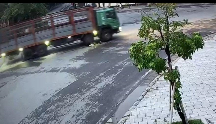 Ô tô tông chết người rồi bỏ chạy ở Tuyên Quang: Công an tìm nhân chứng - 1