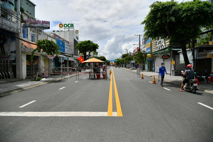 Nhiều tỉnh miền Tây nới lỏng giãn cách xã hội - 2